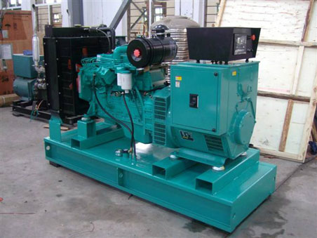 个旧200kw康明斯柴油发电机组图片 个旧200kw康明斯柴油发电机组图片